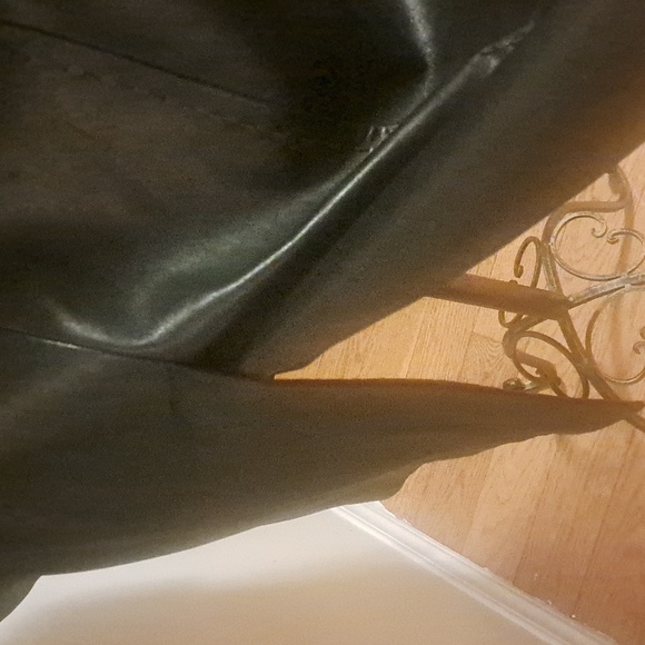 Closet clearance - Picture 8 of 9